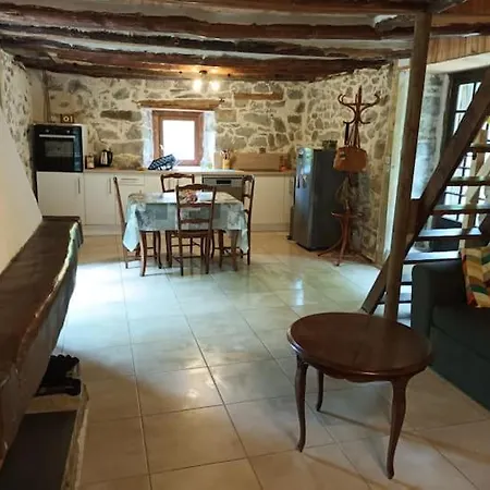 Bergerie Macha 木屋 *